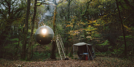 This tree tent is probably not one for sleepwalkers